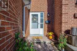 20 REITH WAY | Markham Ontario | Slide Image Four