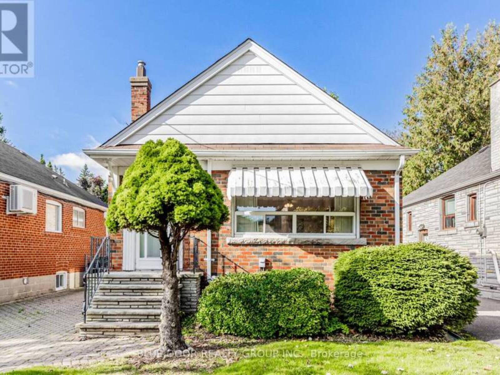 82 CEDARCREST BOULEVARD, Toronto, Ontario M4B 2P3