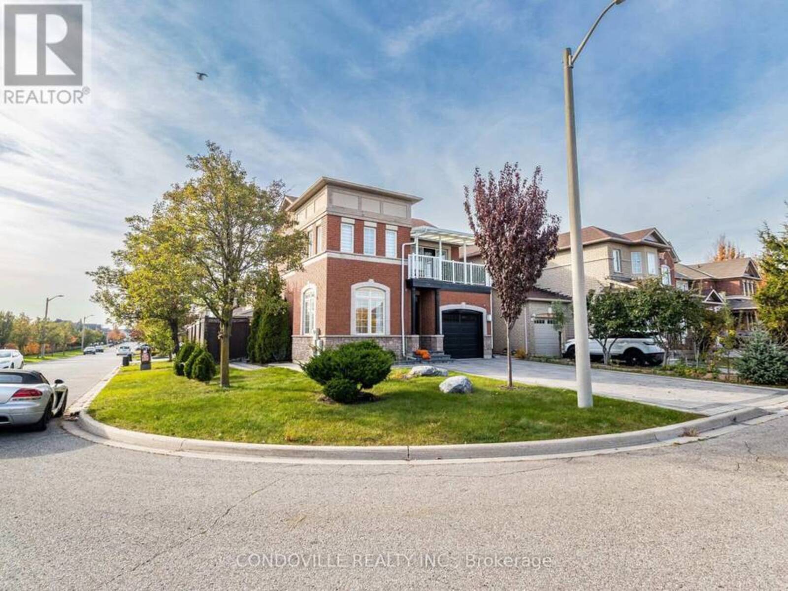 62 LEGNANO CRESCENT E, Vaughan, Ontario L4H 2B4