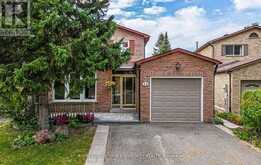 32 MERCER CRESCENT | Markham Ontario | Slide Image One