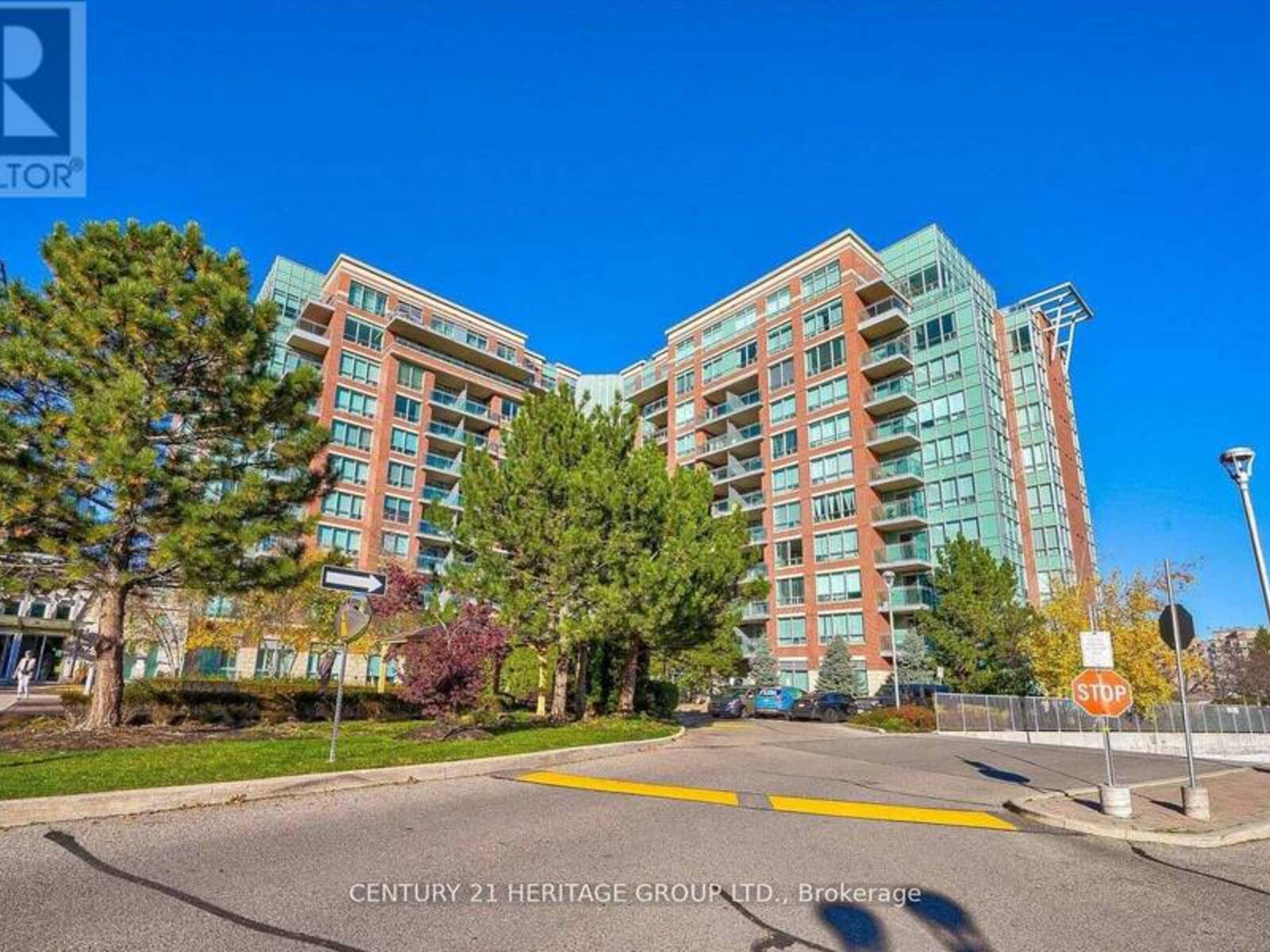 703 - 62 SUNCREST BOULEVARD, Markham, Ontario L3T 7Y6