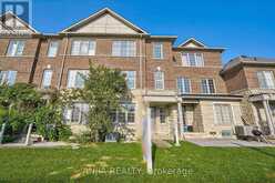 60 THOROUGHBRED WAY | Markham Ontario | Slide Image Four