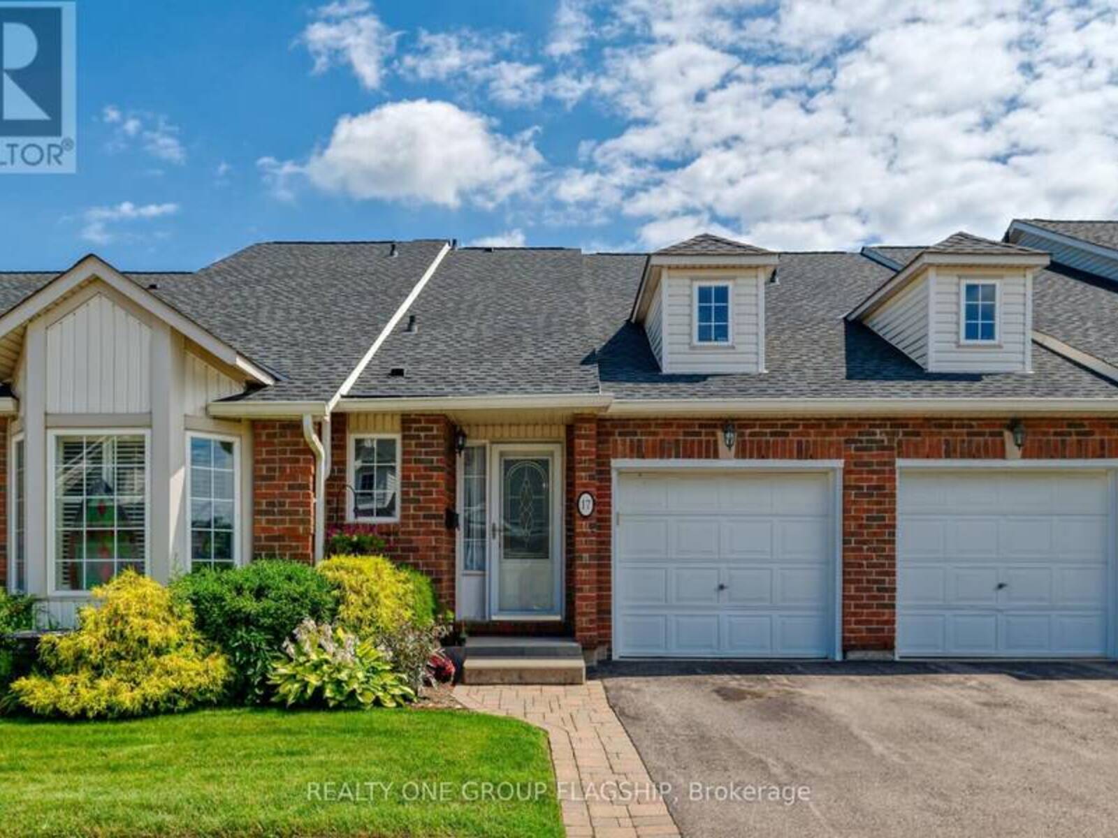 222 FELLOWES CRESCENT, Hamilton, Ontario L8B 0R1