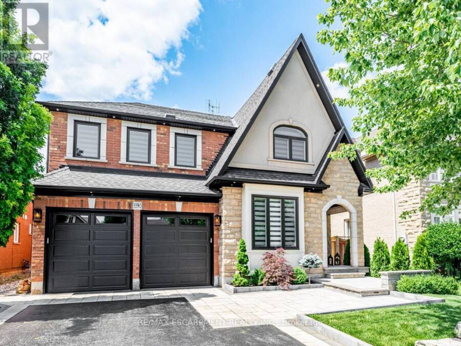 3390 FOX RUN CIRCLE, Oakville, Ontario L6L 6W4