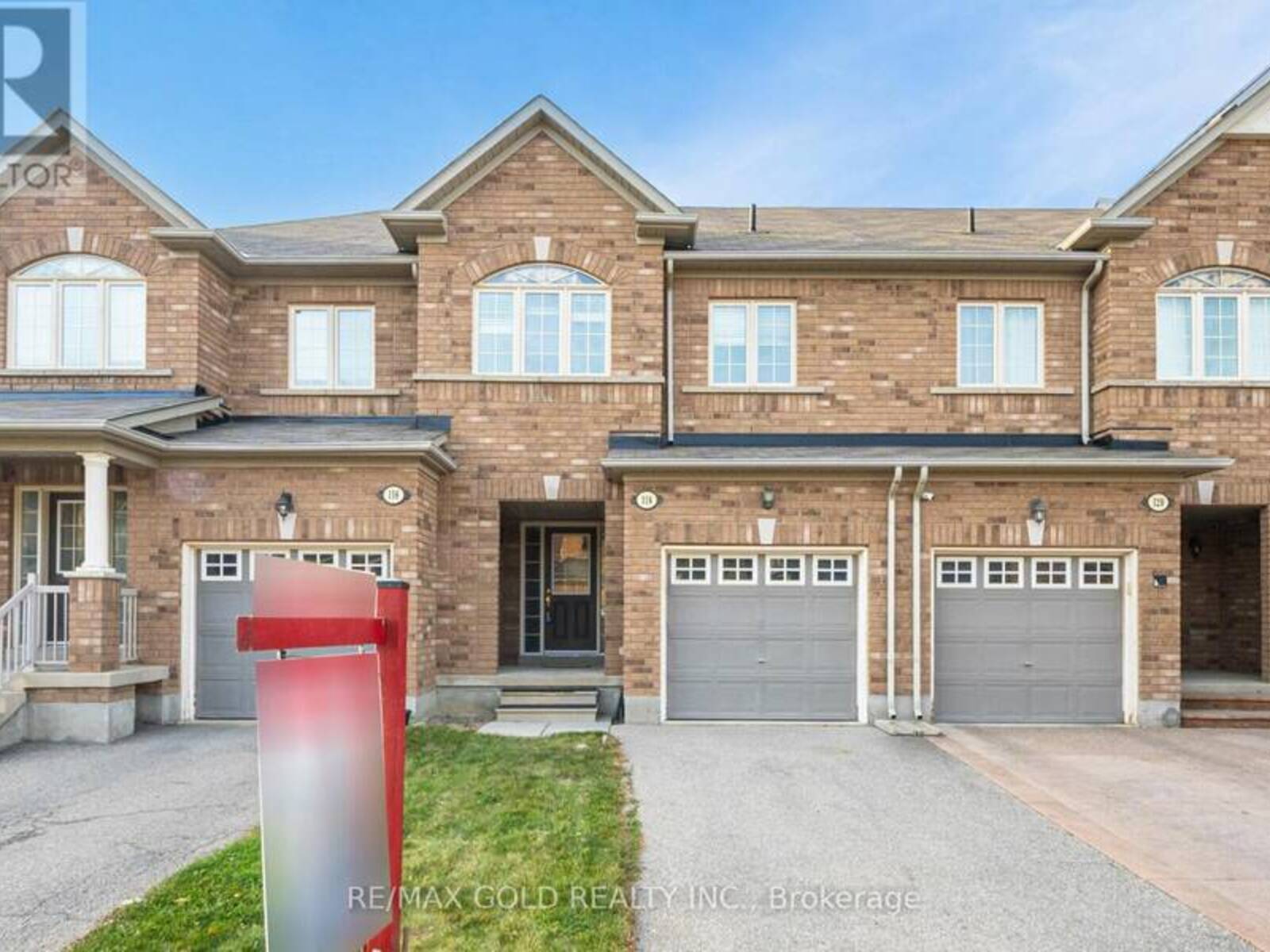 118 TOMABROOK CRESCENT, Brampton, Ontario L6R 0V5