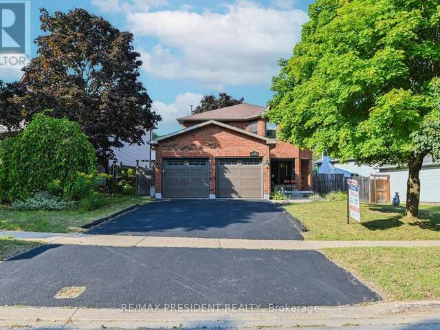 112 BROWNING TRAIL Barrie Ontario, L4N 6R3