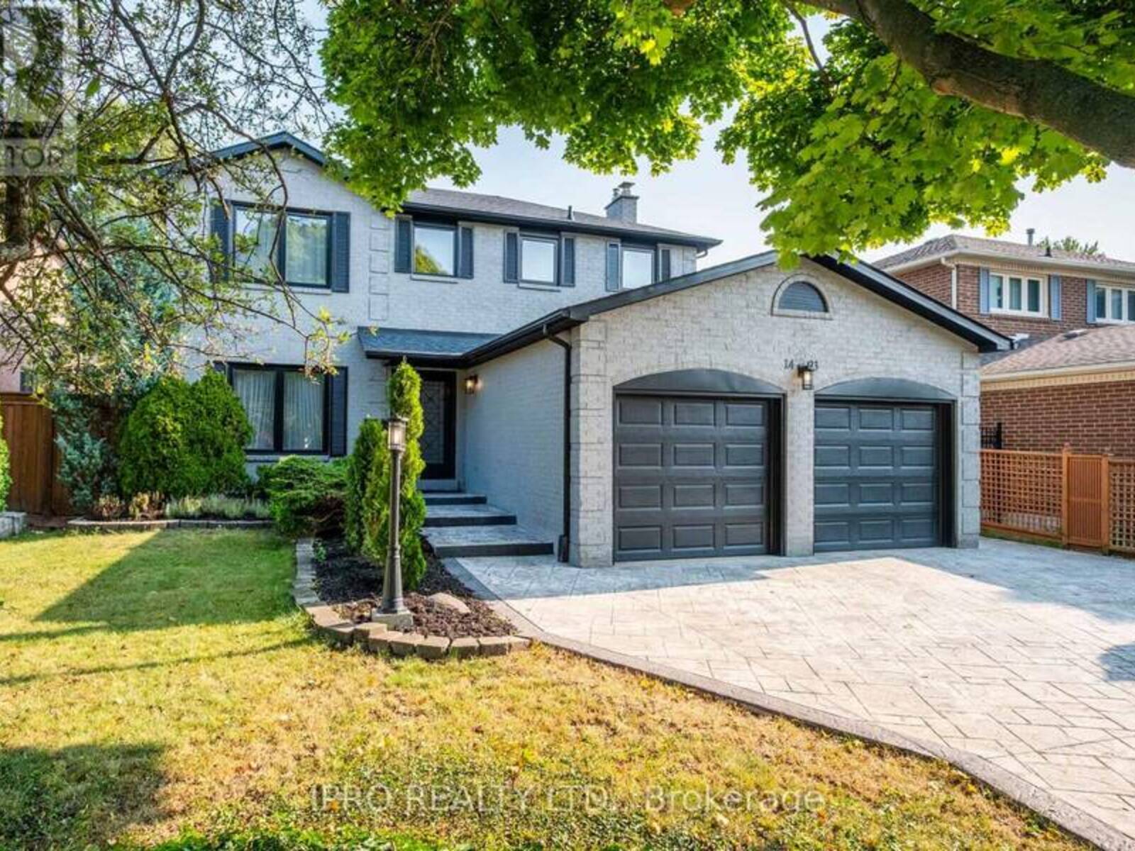 1493 QUEENSBURY CRESCENT, Oakville, Ontario L6H 4G6