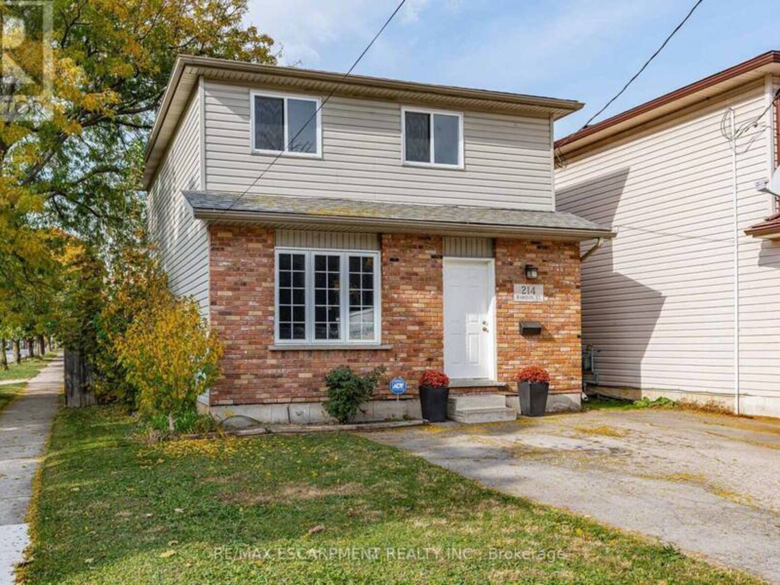 214 RAWDON STREET, Brantford, Ontario N3S 6G2