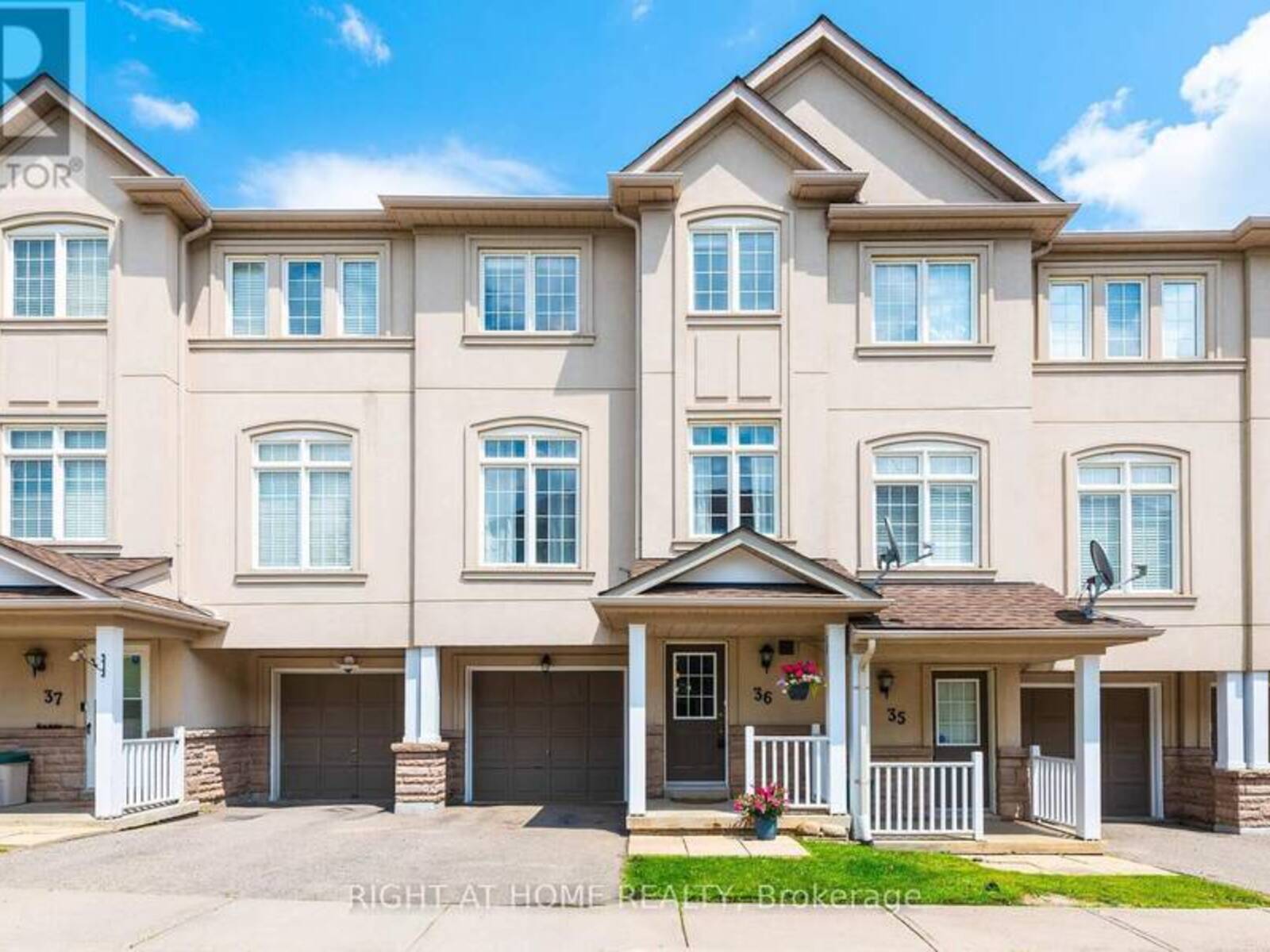 36 - 10 POST OAK DRIVE, Richmond Hill, Ontario L4E 4H8