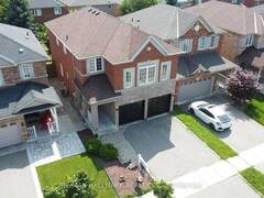 146 COLLIS DRIVE Aurora Ontario, L4G 7V2