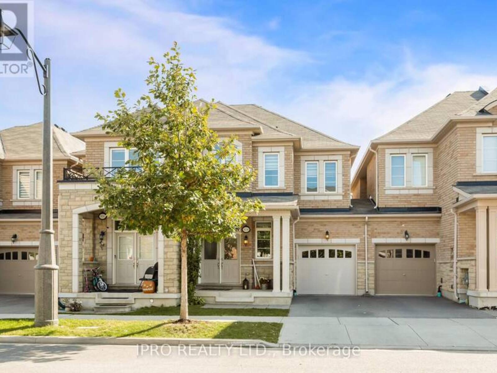 3038 HIBISCUS GARDENS, Oakville, Ontario L6M 4M2