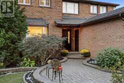 81 CARRINGTON DRIVE | Richmond Hill Ontario | Slide Image Eight