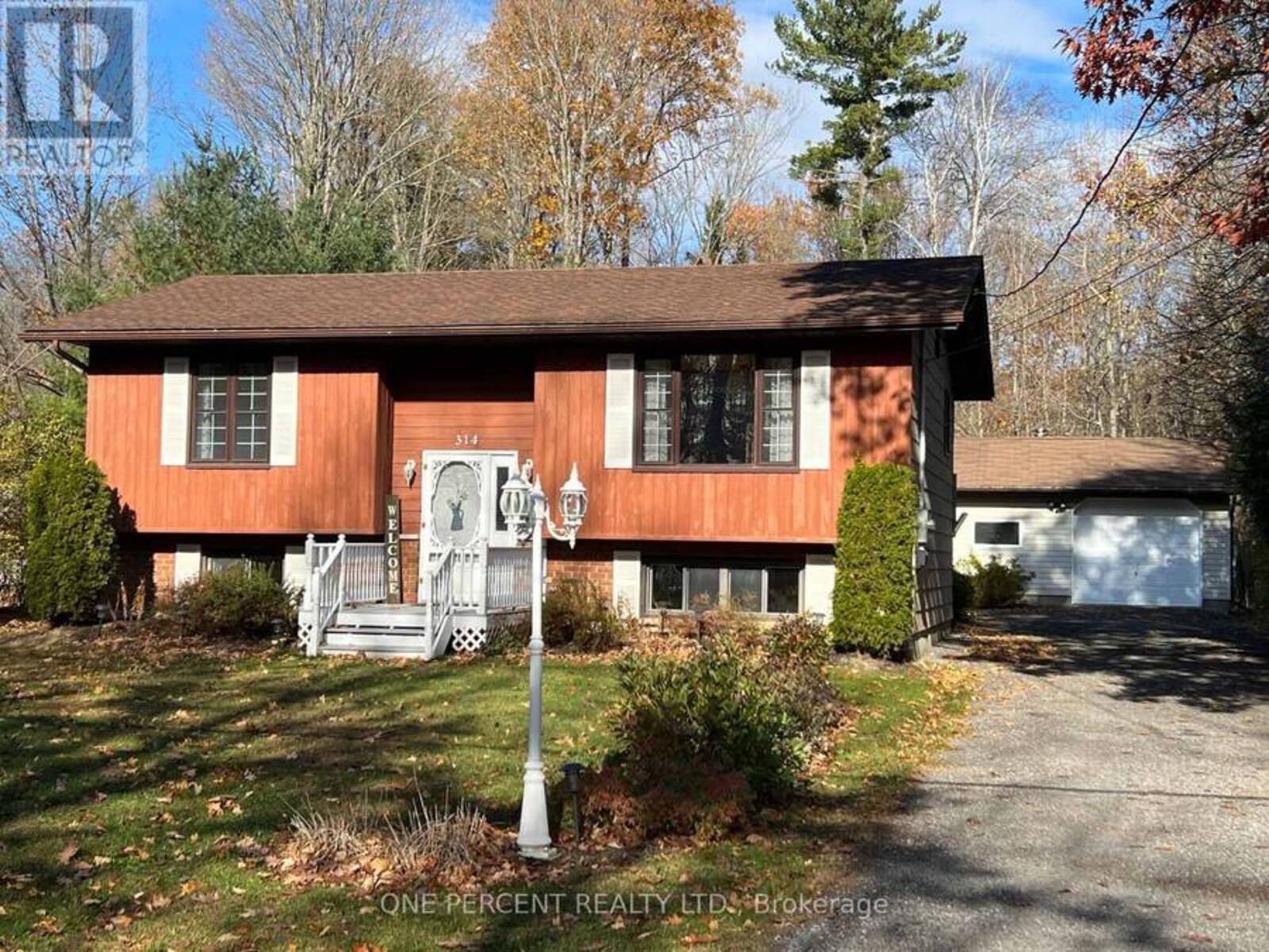 314 RIVERSIDE DRIVE, Bobcaygeon, Ontario K0M 1A0