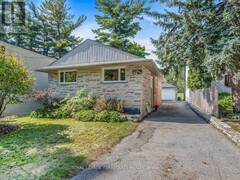 62 HALIBURTON AVENUE Toronto Ontario, M9B 4Y4