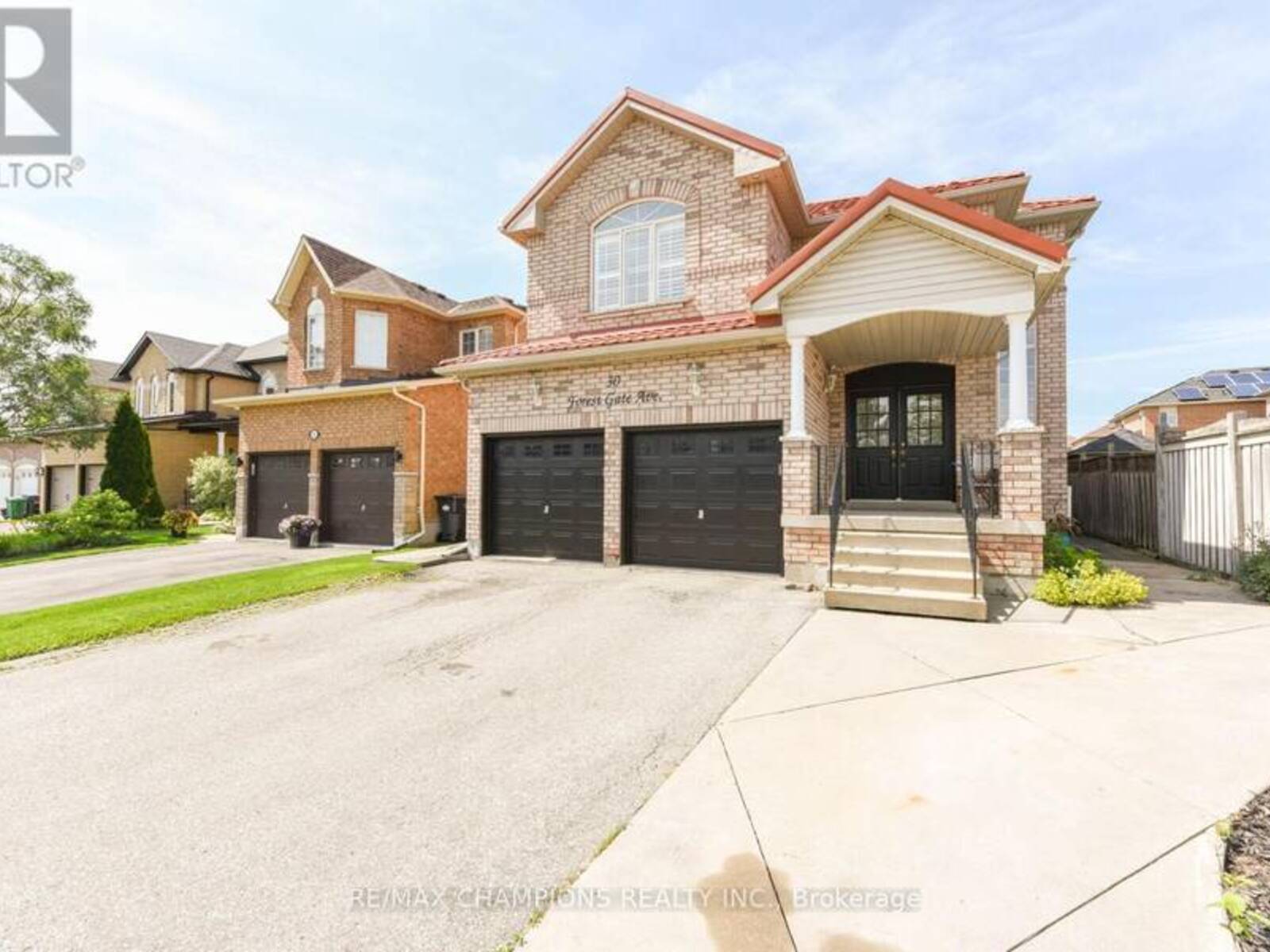 30 FOREST GATE AVENUE N, Caledon, Ontario L7E 2T4