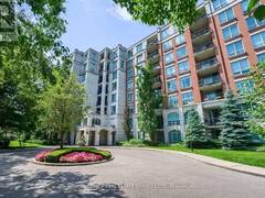 811 - 18 WILLIAM CARSON CRESCENT Toronto Ontario, M2P 2G6