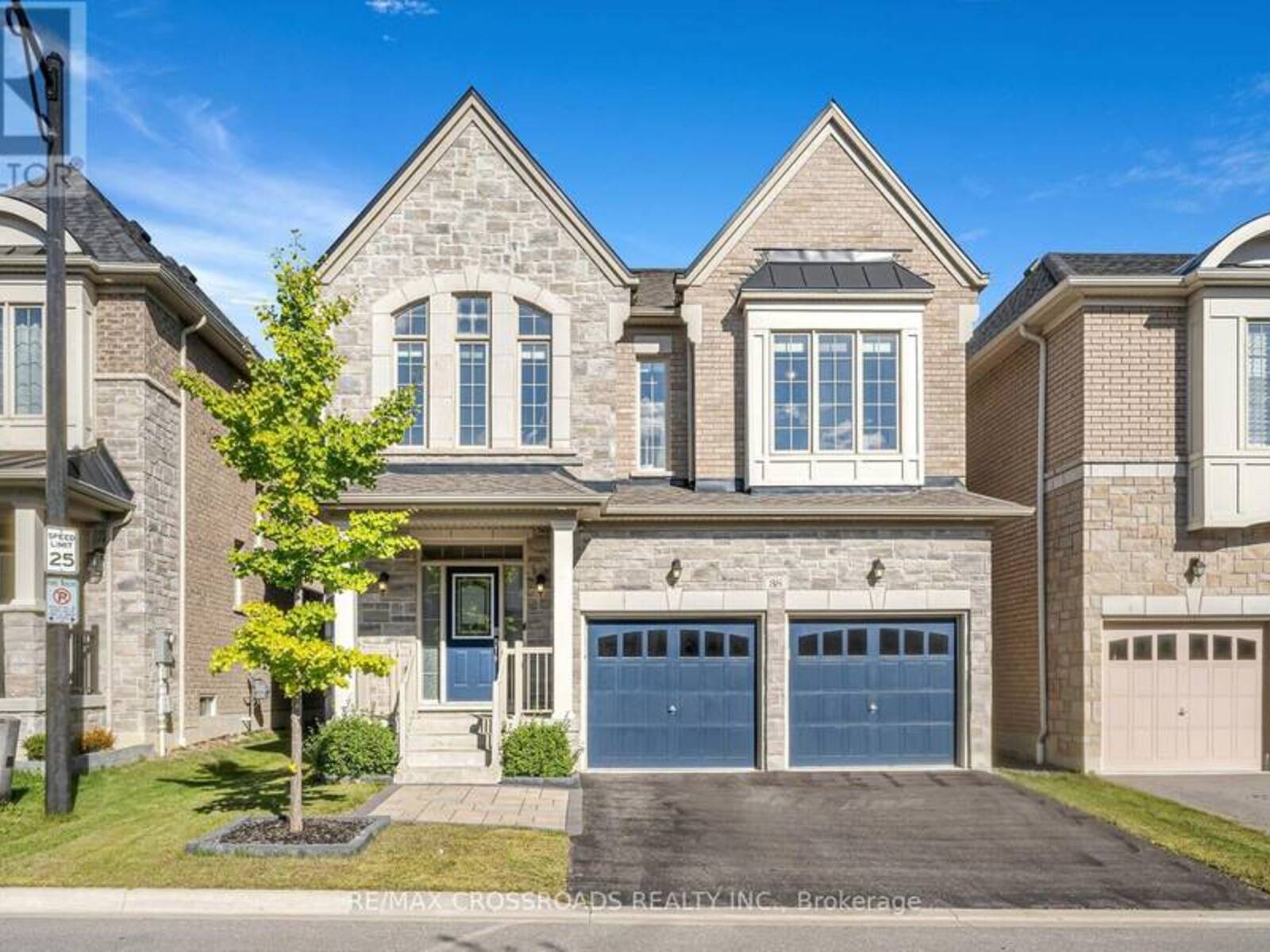 38 COATES OF ARMS LANE, Ajax, Ontario L1T 3S2