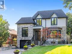 106 BALLACAINE DRIVE Toronto Ontario, M8Y 4B8