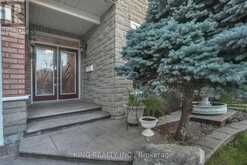 2592 NORTH RIDGE TRAIL | Oakville Ontario | Slide Image Four