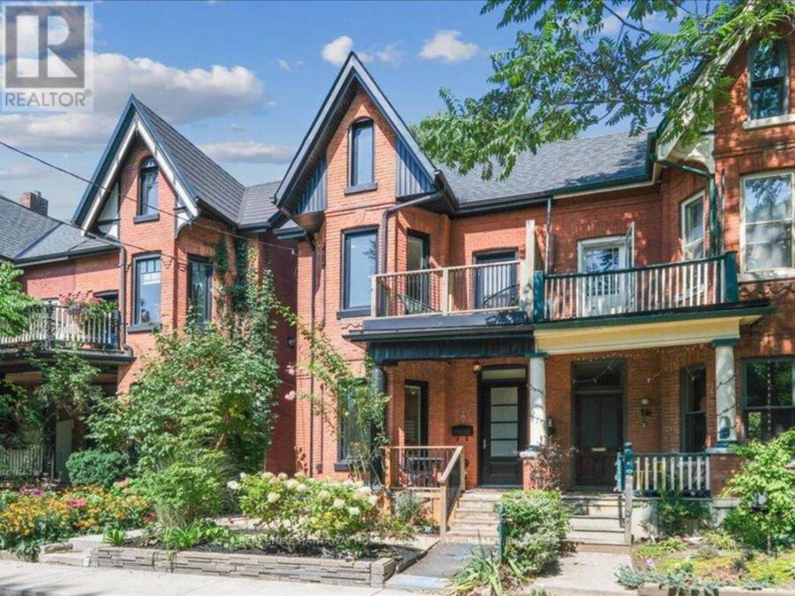 18 EARNBRIDGE STREET, Toronto, Ontario M6K 1N3