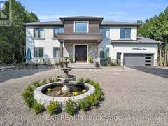 15714 BATHURST STREET King Ontario, L7B 1K5