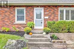 2061 EDINBURGH DRIVE | Burlington Ontario | Slide Image Two