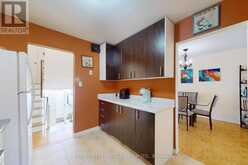 38 STATELY WAY | Markham Ontario | Slide Image Nine