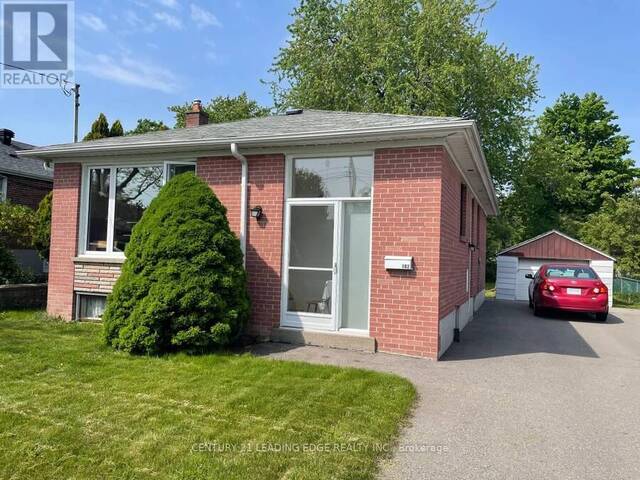 102 FITZGIBBON AVENUE Toronto Ontario, M1K 4A3