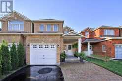 19 LONG POINT DRIVE | Richmond Hill Ontario | Slide Image One