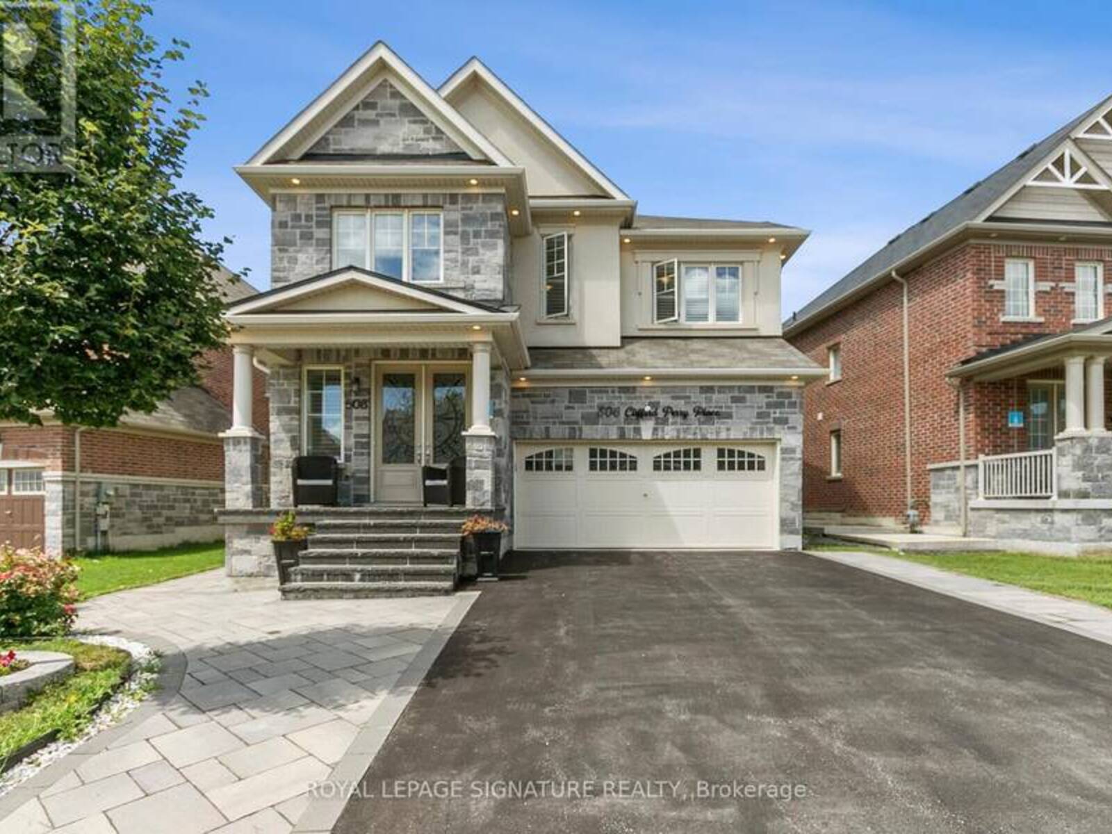 506 CLIFFORD PERRY PLACE, Newmarket, Ontario L3Y 4V9