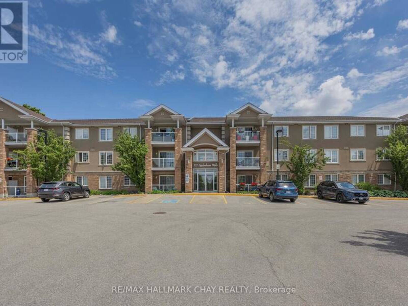 25 - 137 SYDENHAM WELLS, Barrie, Ontario L4M 0G7