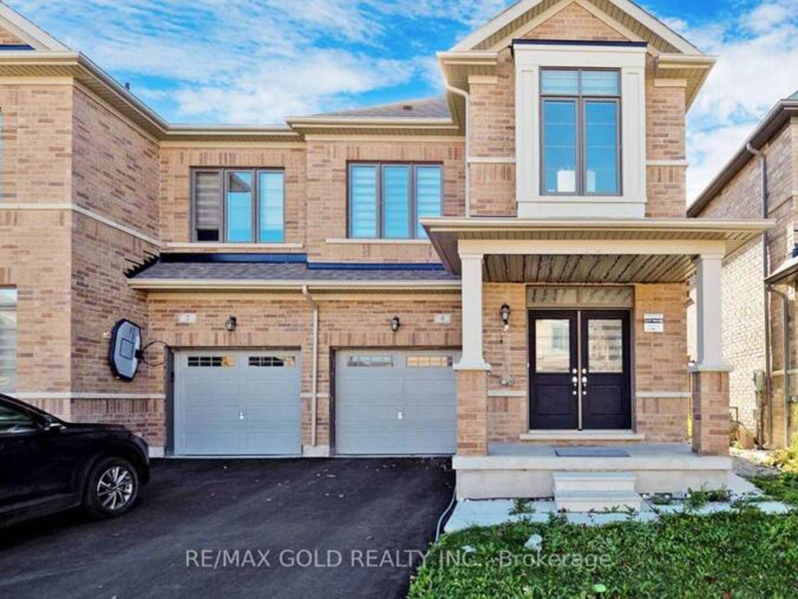 4 TRUFFLE COURT, Brampton, Ontario L7A 0C4