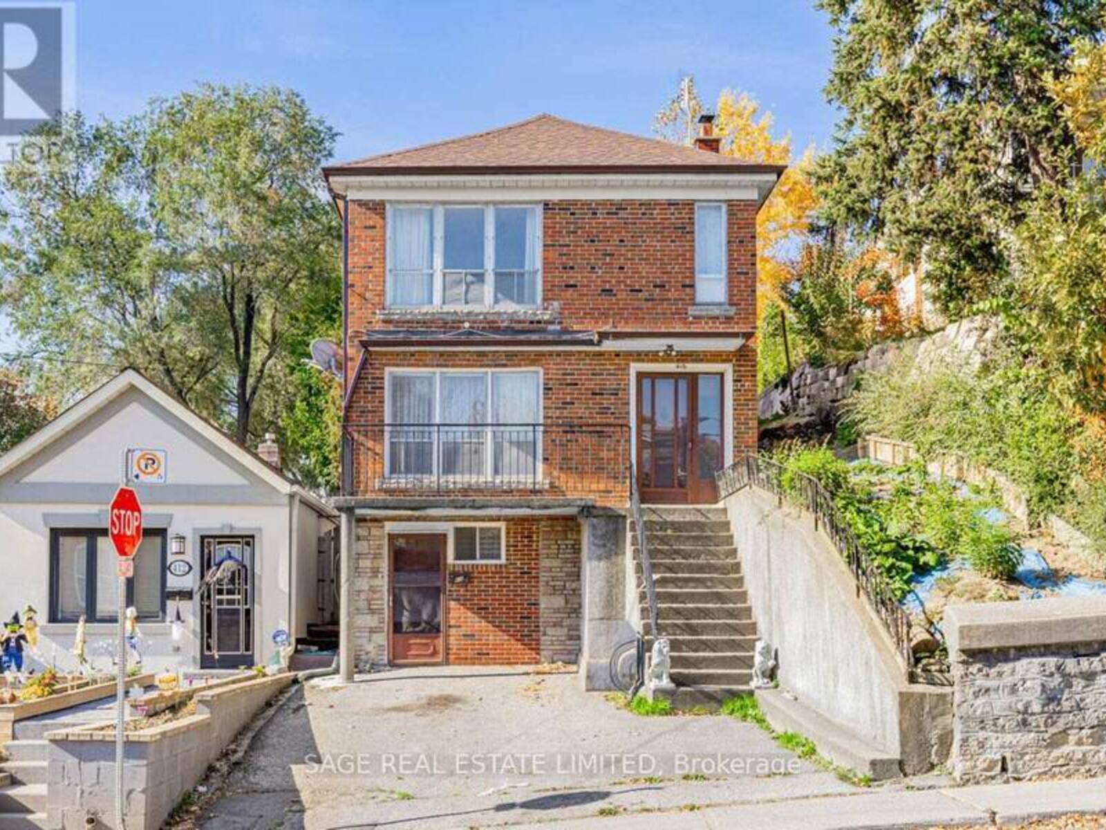 416 SILVERTHORN AVENUE, Toronto, Ontario M6M 3H3