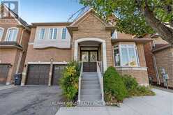 12 CASTLE MOUNTAIN DRIVE | Brampton Ontario | Slide Image Three