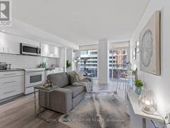 917 - 4K SPADINA AVENUE Toronto Ontario, M5V 3Y9