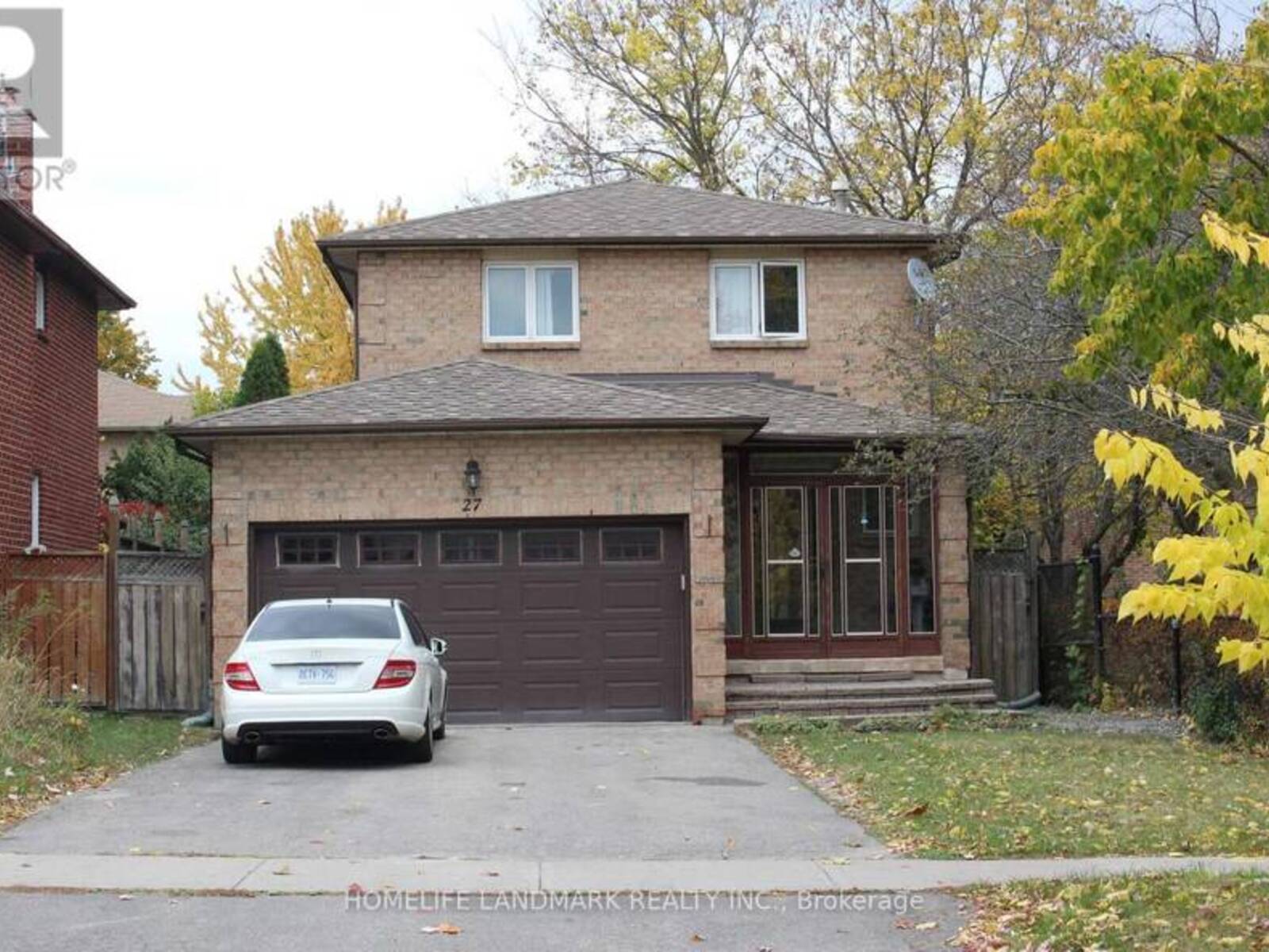 27 PUGSLEY AVENUE, Richmond Hill, Ontario L4C 8V2