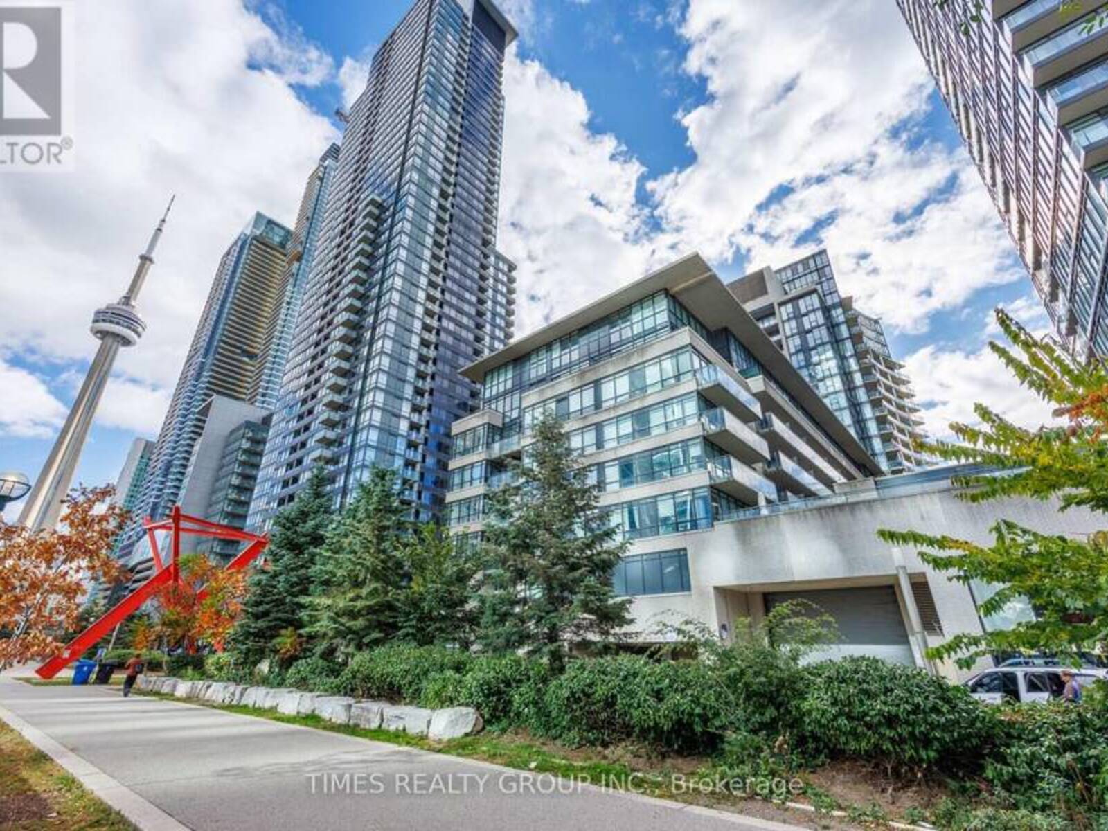 622 - 8 TELEGRAM MEWS, Toronto, Ontario M5V 3Z5