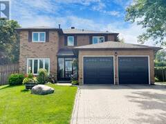 97 LITTLE COURT Newmarket Ontario, L3Y 6S4