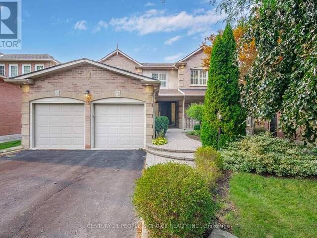 16 KENNETT DRIVE Whitby Ontario, L1P 1L5