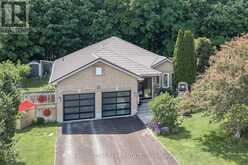 72 OXLEY DRIVE | Penetanguishene Ontario | Slide Image Two