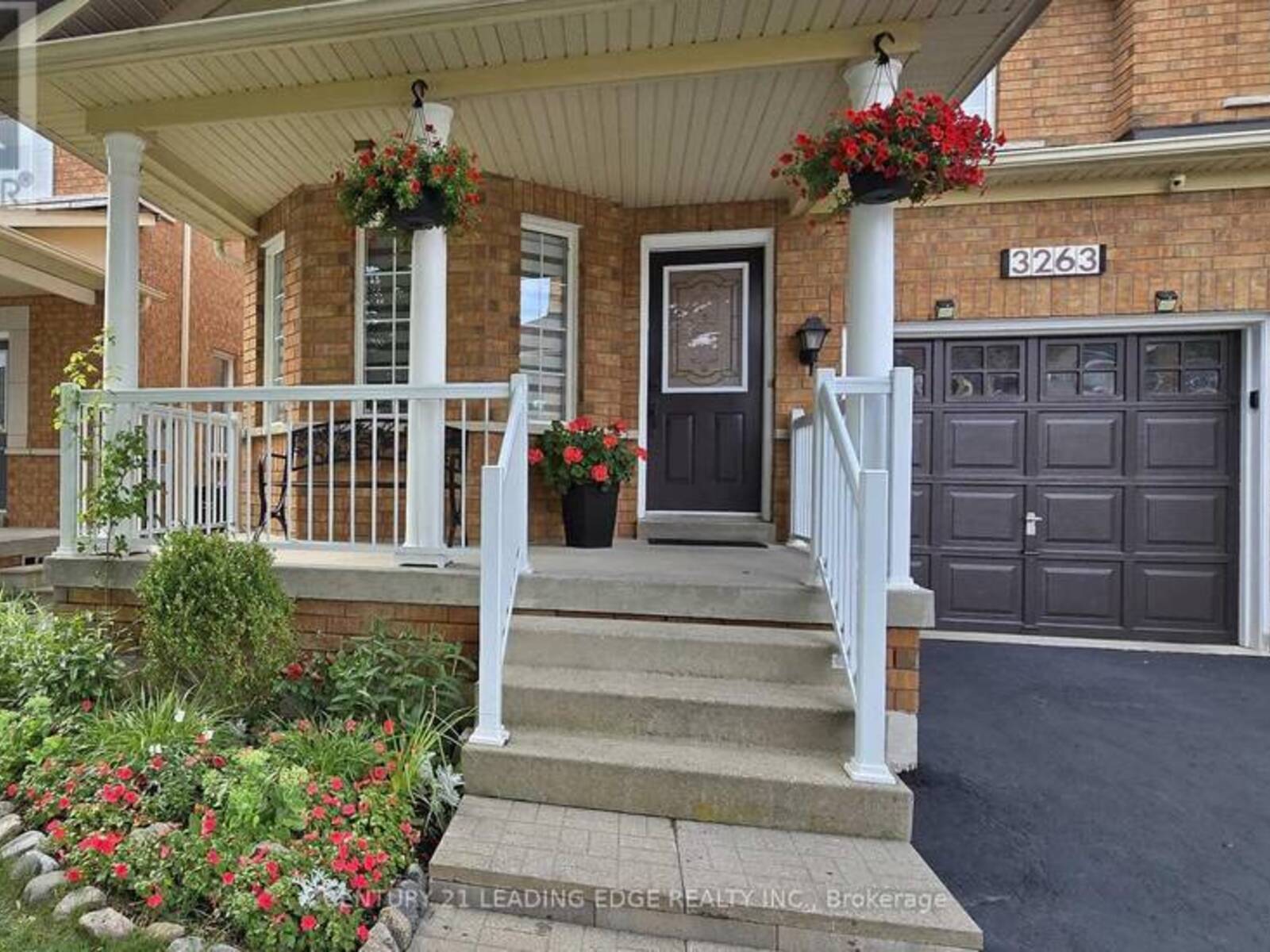 3263 CAMBERWELL DRIVE, Mississauga, Ontario L5M 6T2