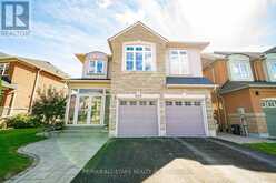 404 HOOVER PARK DRIVE | Whitchurch-Stouffville Ontario | Slide Image One