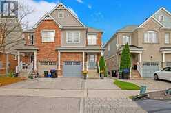 18 MEADOWHAWK TRAIL | Bradford West Gwillimbury Ontario | Slide Image One