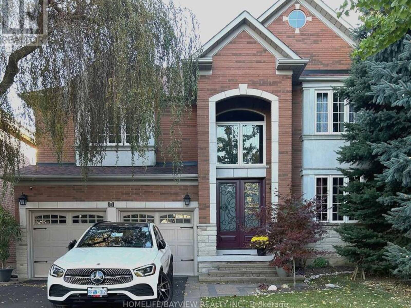 8 PICO CRESCENT, Vaughan, Ontario L4J 8P4