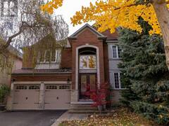 8 PICO CRESCENT Vaughan Ontario, L4J 8P4