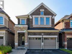 68 HOMER CRESCENT Aurora Ontario, L4G 1A6