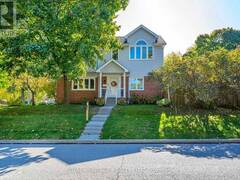 91 COLONIAL AVENUE Toronto Ontario, M1M 2C4