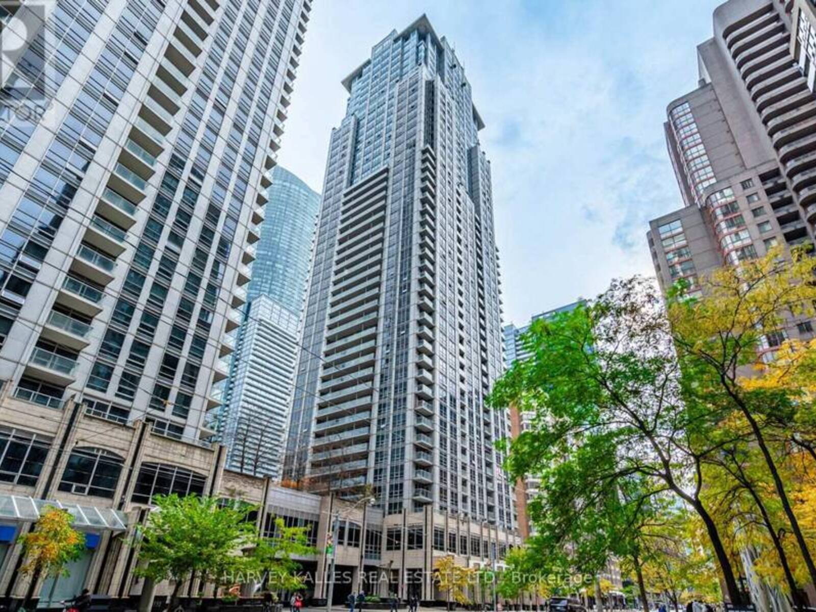 3313 - 761 BAY STREET, Toronto, Ontario M5G 2R2