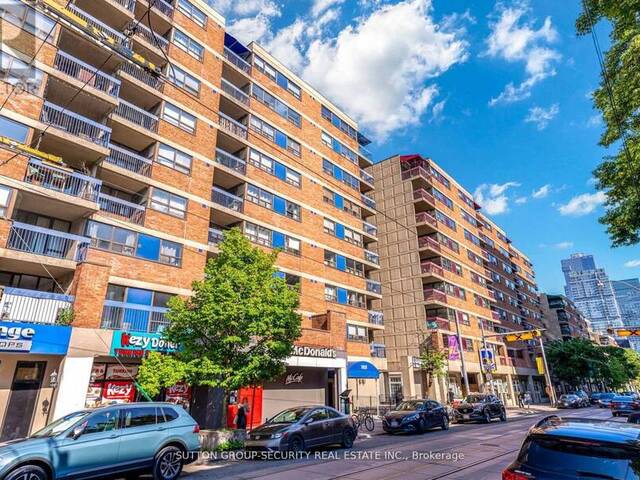 808 - 105 MCCAUL STREET Toronto Ontario, M5T 2X4