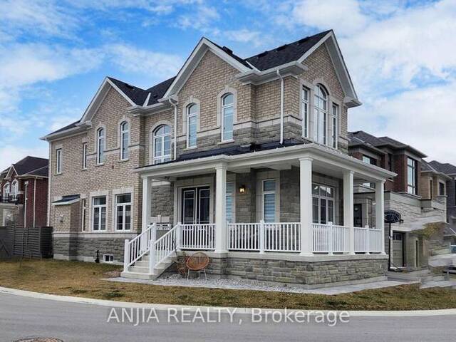 129 PINE HILL CRESCENT Aurora Ontario, L4G 3X9